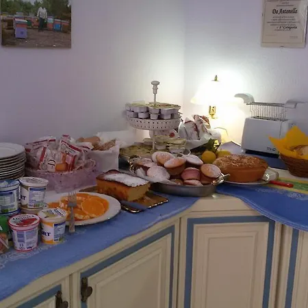Alojamento de Acomodação e Pequeno-almoço Da Antonella Posada (Sardinia)